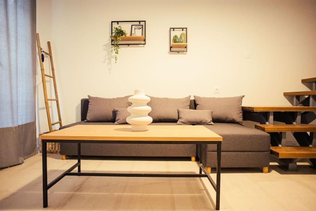 Central Maisonette Волос Екстериор снимка